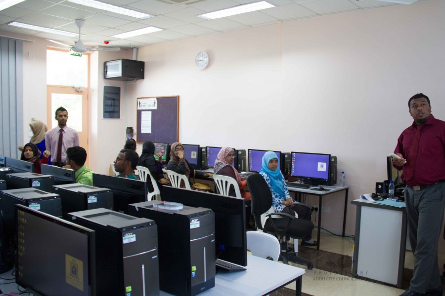 'އައިސީޓީ ފޯ އޮފީސް އެޑްމިނިސްޓްރޭޝަން' ގެ ނަމުގައި ކައުންސިލްގެ މުވައްޒަފުންނަށް ތަމްރީން ޕްރޮގްރާމެއް ފަށައިފި