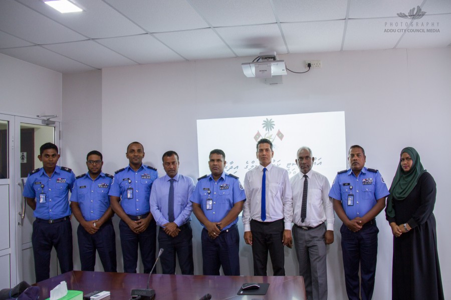 ސައުތް ޕޮލިސް ޑިވިޝަން ކޮމާންޑަރ ބަދަލުވުމާ ގުޅިގެން ކައުންސިލާ ބައްދަލުކުރައްވައިފި