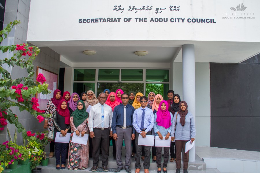 ކައުންސިލްގެ މުވައްޒަފުންނަށް ހިންގި ދިވެހިބަހުގެ ތަމްރީނު ޕްރޮގްރާމް ނިންމާލައިފި